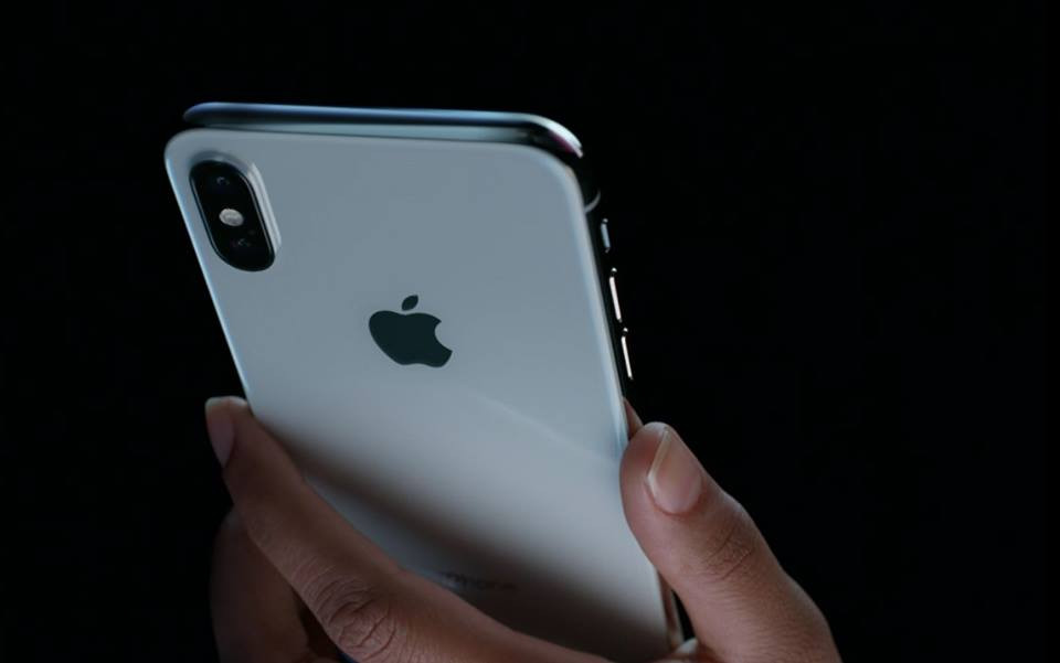 iPhone X: Recunoașterea facială nu este recomandată copiilor sub 13 ani