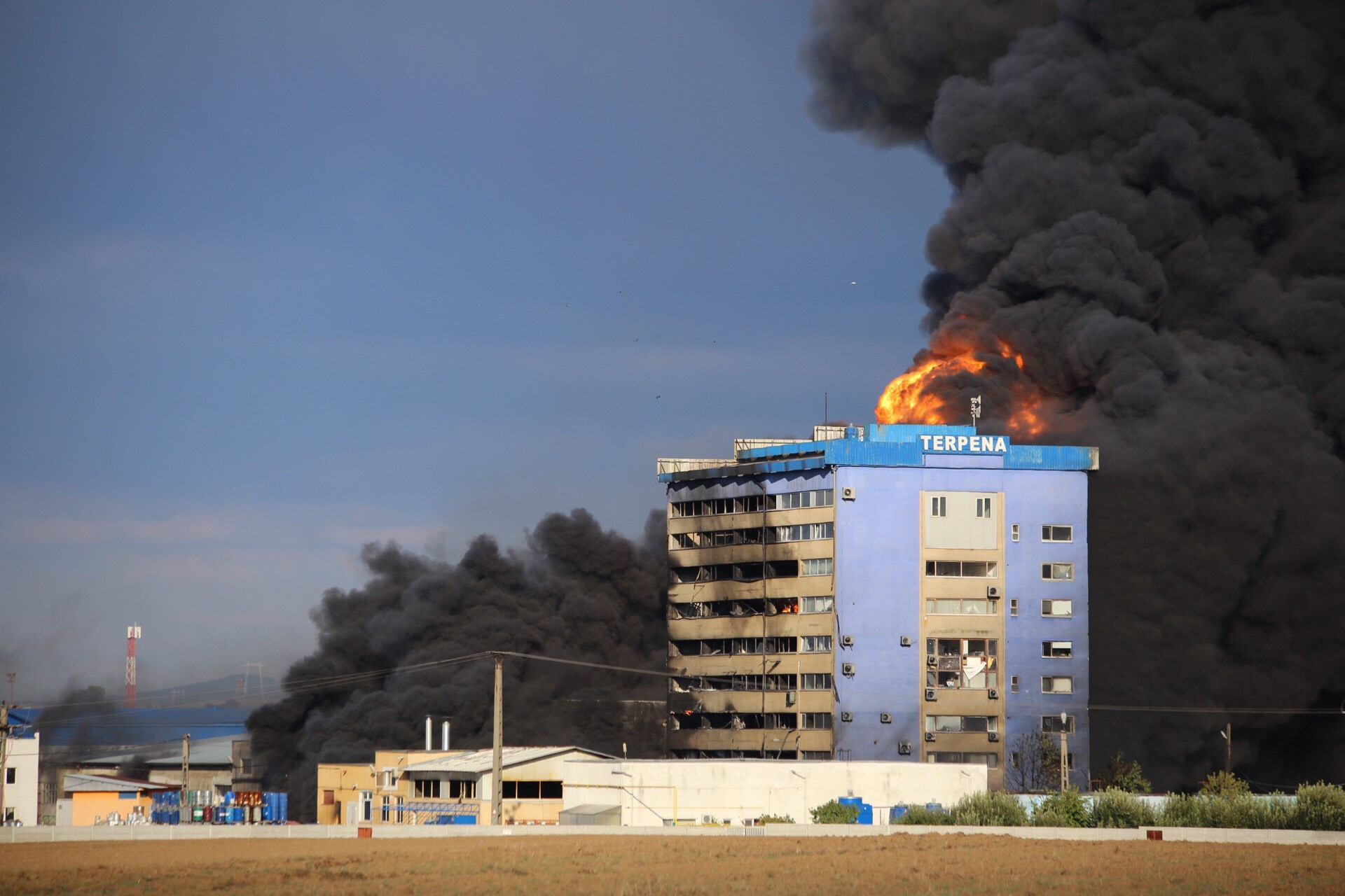 Urmările incendiului de la Orăștie. Martori: "Credeam că va fi ras de pe suprafaţa pământului"