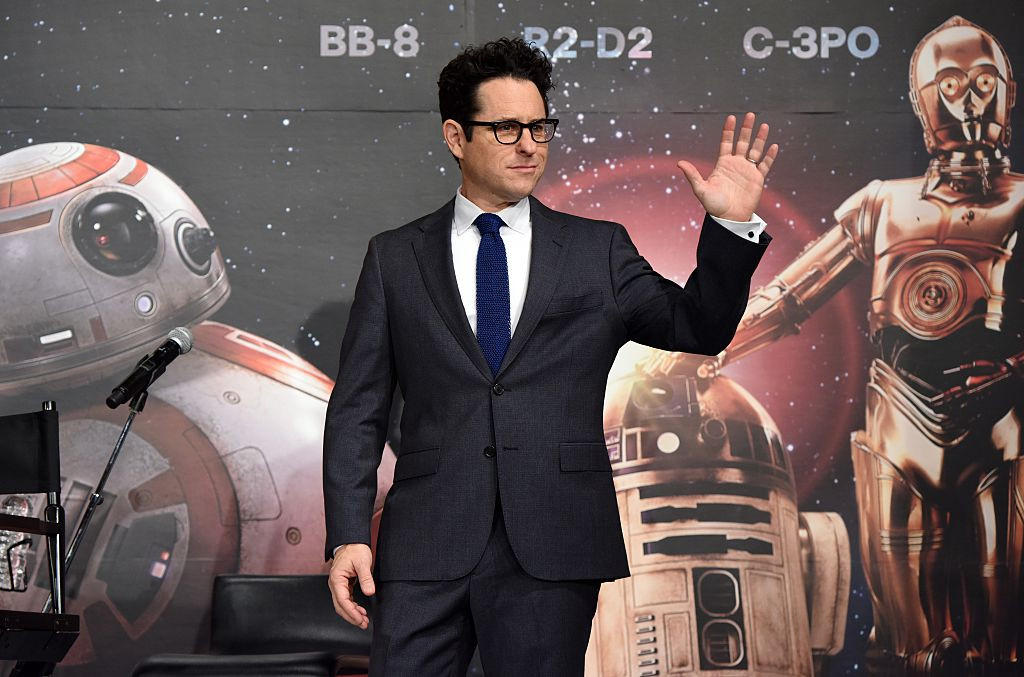 Star Wars IX va fi regizat tot de J. J. Abrams