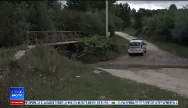 Şi-a băgat bebeluşul într-un sac şi l-a aruncat în pârâu. Cum a fost salvat