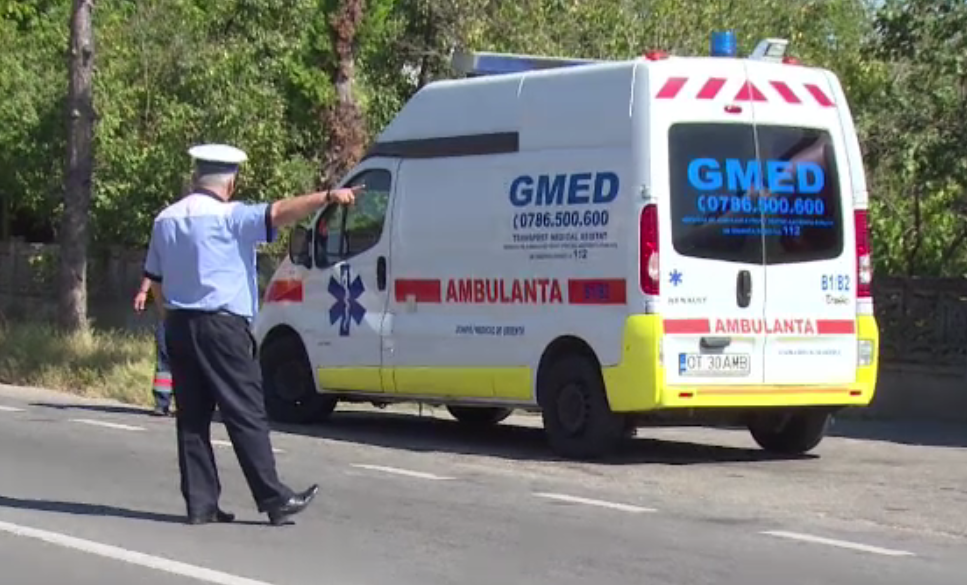 Bărbat ucis pe trecere de o ambulanță. Un copil de 5 ani se afla în autosanitară