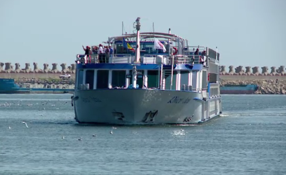 Migranții afectează turismul din Portul Constanța. De ce ocolesc navele România