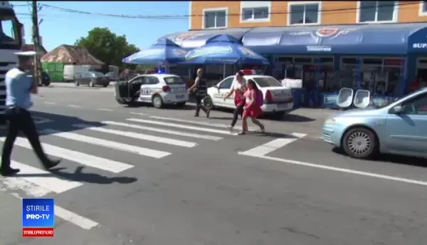 Bărbat ucis pe trecere de o ambulanță. Un copil de 5 ani se afla în autosanitară