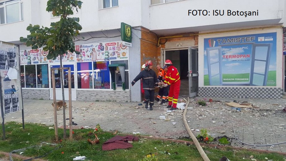 Cinci persoane, între care un copil de 11 ani, rănite în urma exploziei din Botoșani. Un apartament, distrus complet