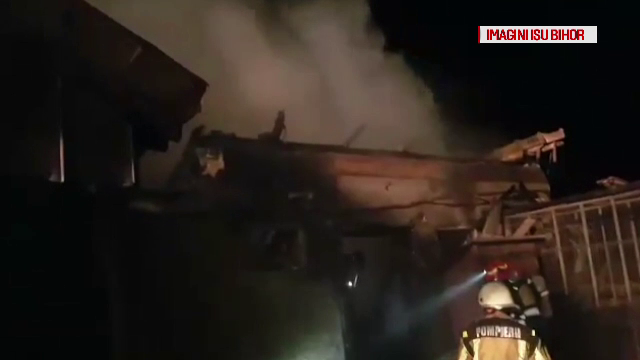 Incendiu violent într-o gospodărie din Bihor. Paguba se ridică la 20.000 de lei