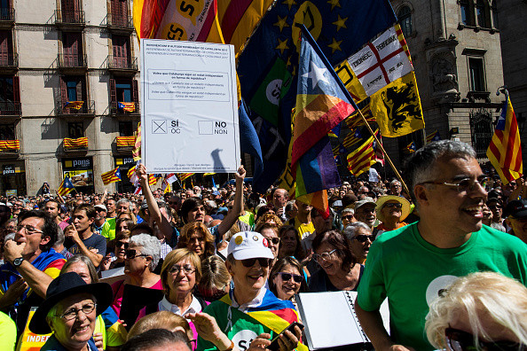 Ultimatum de la Madrid pentru catalanii care vor independență. 700 de primari riscă anchete