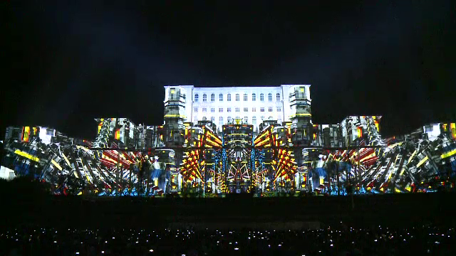 Proiectii spectaculoase pe Casa Poporului, la iMapp 2017. Pink Martini, pe scena din Piaţă ConstituţieI