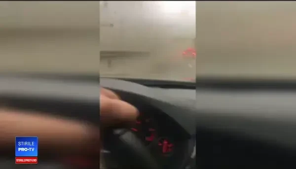 Furtună violentă în vestul țării. Vântul a depășit 100 de km/h