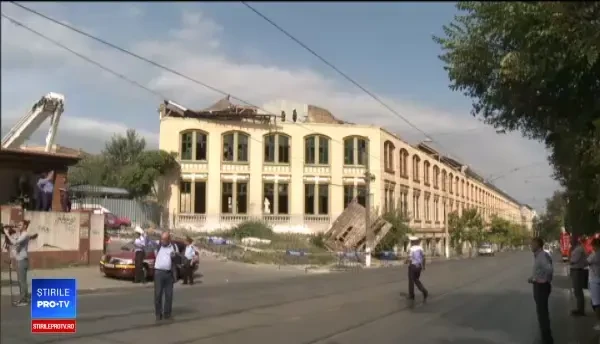 Acoperișul fostei fabrici de bere Rahova a fost smuls de vânt