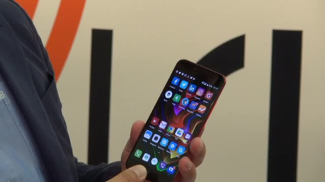 iLikeIT. Ce telefoane bune s-au lansat la IFA Berlin, ca alternative la noile iPhone