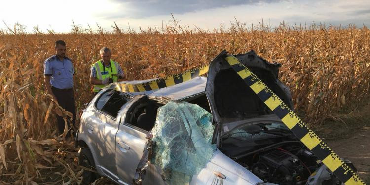 Accident în Brăila. O femeie a murit, iar soţul şi cei doi copii sunt grav răniţi