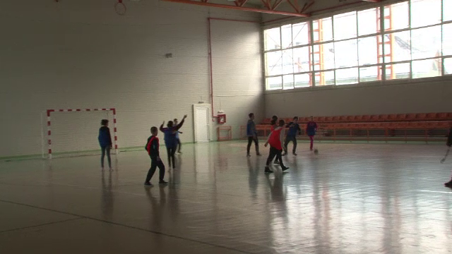 Un copil de 8 ani a murit la ora de sport, la o școală din Teleorman