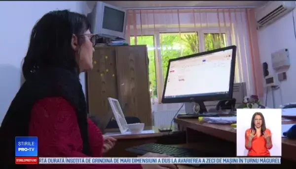 Situație bizară în Gorj, unde profesorii de sport primesc spor la salariu pentru lucrul pe calculator