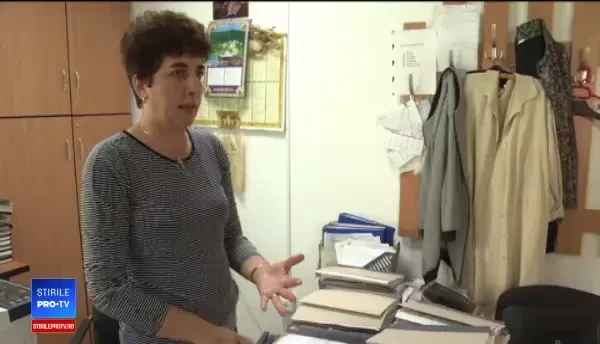 O urmă de pantof lăsată pe un scaun a dat naștere unui scandal uriaș în Dumbrava