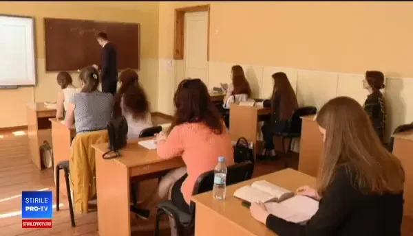 Iohannis și-a amânat vizita în Ucraina, din cauza adoptării Legii educației