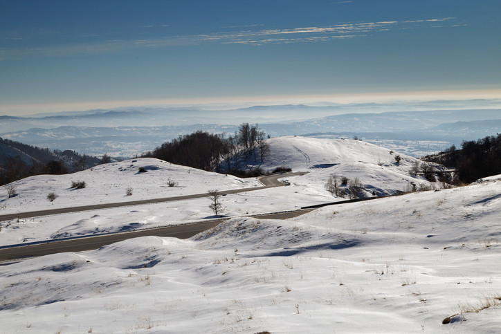 Avertizare ANM: la munte începe să ningă de azi