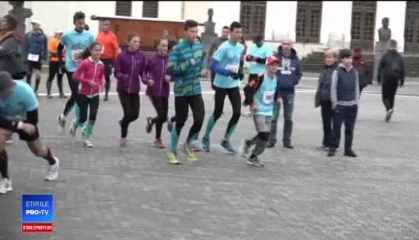 Maraton în Alba Iulia: doi kenyeni s-au rătăcit, au alergat în plus, dar tot au câștigat