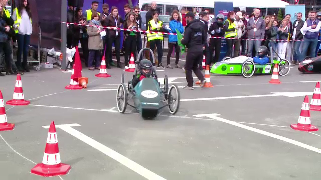 Mașini electrice construite și testate de elevii unui liceu din Brașov