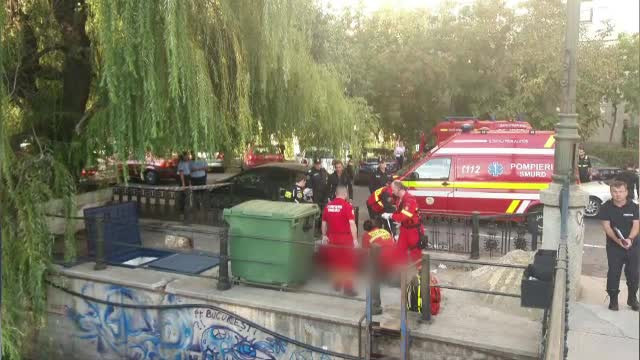 Bărbatul care a căzut în Dâmbovița a încetat din viață