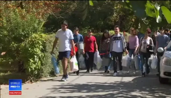 Studenții din primul an din București au fost vizitați de polițiști. Sfaturile primite