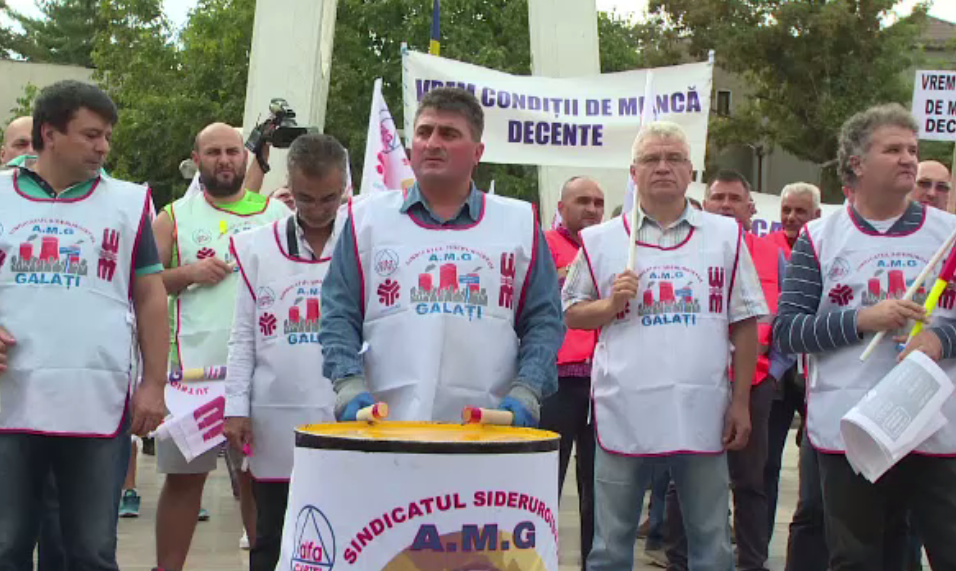 Proteste în toată țara, față de trecerea contribuţiilor sociale de la angajatori la angajaţi