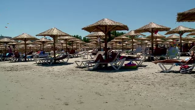 Schimbări pe litoral: Poliția plajelor și adio, șezlonguri
