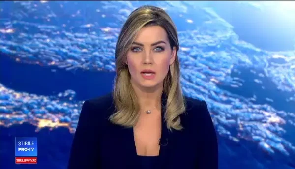 Un taximetru a ars în totalitate şi a provocat panică în Baia Mare