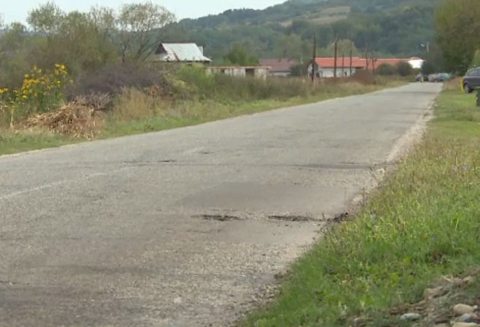 Românii care plătesc o taxă fără să știe pentru ce dau banii. "Total ilegal"