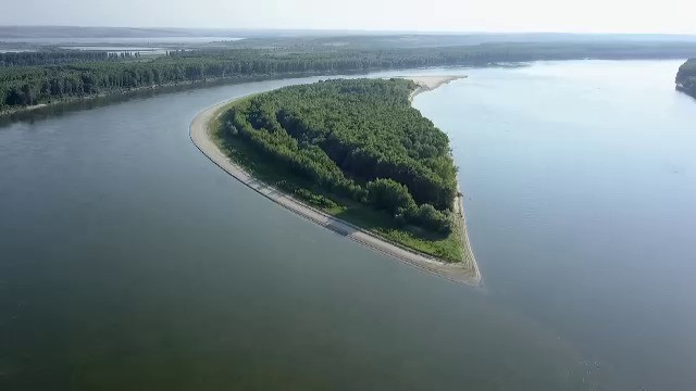 Comoara ascunsă de pe Dunăre, ignorată de autorități. UE a vrut să ne dea bani s-o salvăm