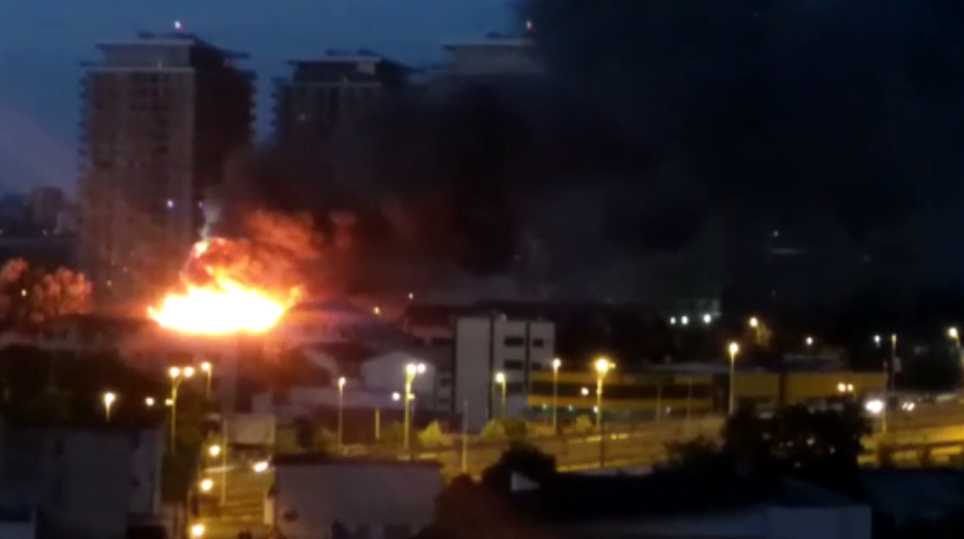 Tragedia din Colectiv, la un pas de-a se repeta. Un azil din Capitală, distrus de incendiu