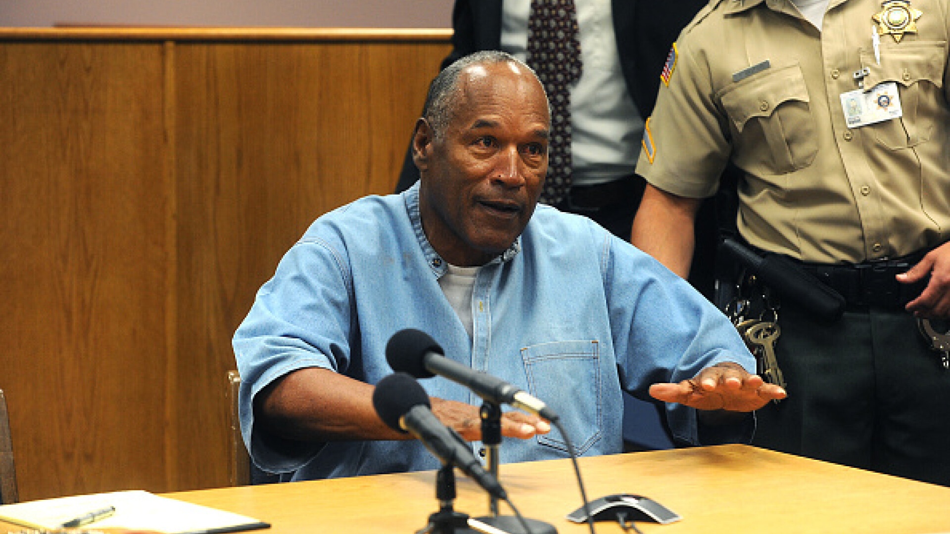 O.J. Simpson a fost eliberat condiţionat, după ce a petrecut 9 ani în închisoare