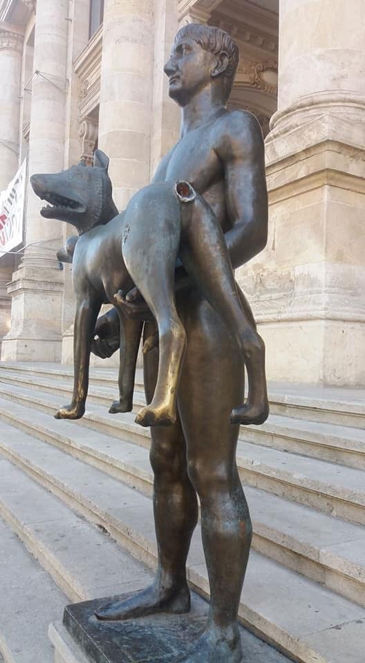 De ce n-are ”Lupoaica lui Traian” coadă