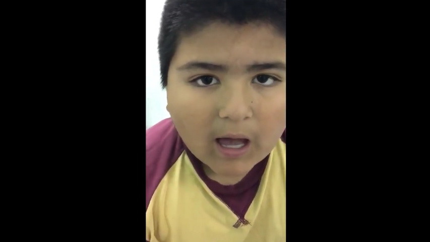 Un băiat a înghițit mecanismul unei trompete de jucărie. Ce sunet scotea când trăgea aer în piept. VIDEO