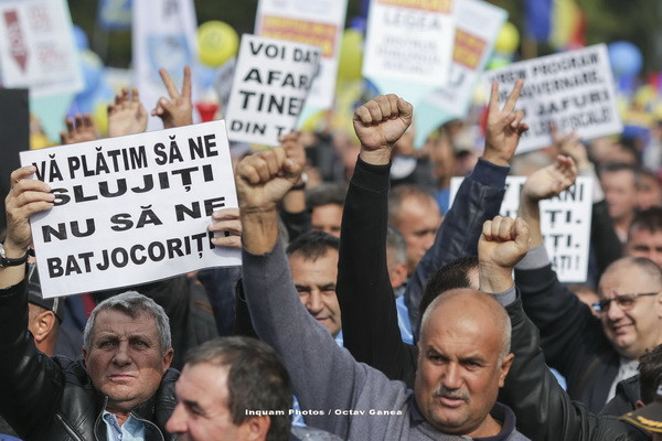 Negocieri sindicate-guvern eșuate. Variantele de salarii pentru 2018 în funcție de contribuții