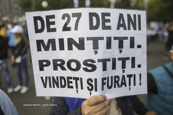 proteste in Piata Victoriei