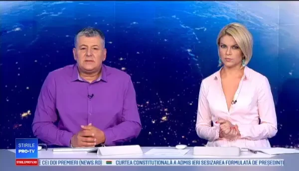 Un poliţist american a ajutat un sconcs care avea capul blocat într-un pahar