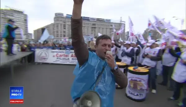 Proteste în București privind contribuțiile sociale. Tudose și Dragnea NU renunță însă la măsură