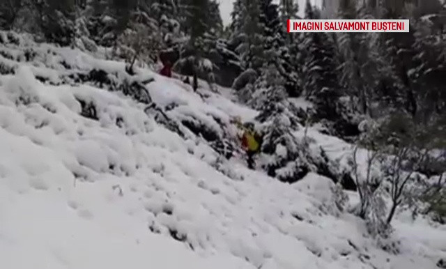 Zăpadă de aproape un metru în unele zone montane
