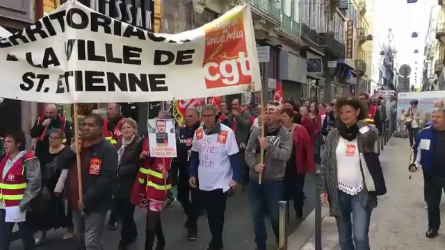 Franţa a fost paralizată de o grevă a sectorului public. Cerinţele protestatarilor