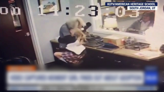 Momentul înduioşător când o copilă află că va fi adoptată, împreună cu frații ei