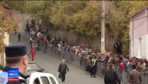 Moaștele Sfintei Parascheva. „E mai important să ne rugăm la Sfânta de ziua ei