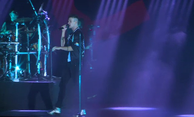 Trupa Vama și-a lansat primul album în limba engleză