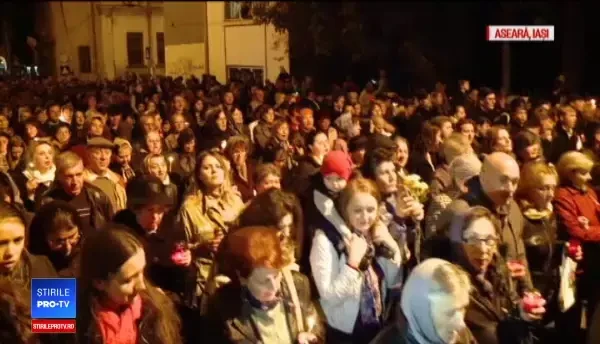 Peste 25.000 de credincioși au participat la procesiunea Calea Sfinților, la Iași