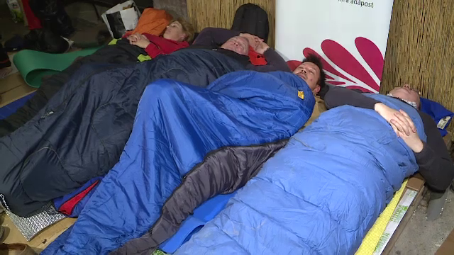 De ce a dormit în stradă, printre oameni fără adăpost, Ambasadorul Marii Britanii la Bucureşti