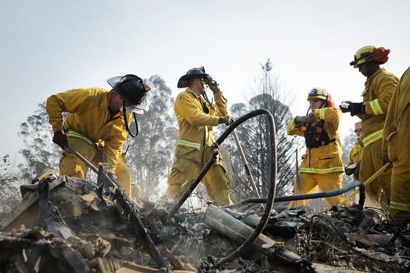 Bilanțul victimelor incendiilor din California a ajuns la 36. Mărturiile pompierilor