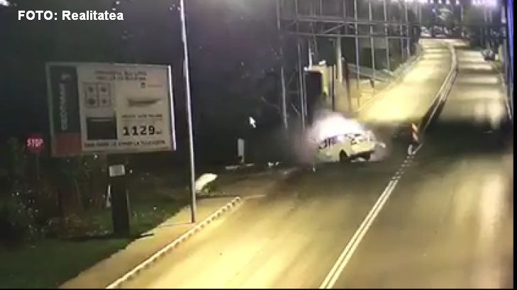 Șofer de 23 de ani, mort în accident. I-ar fi scris mesaje iubitei la volan