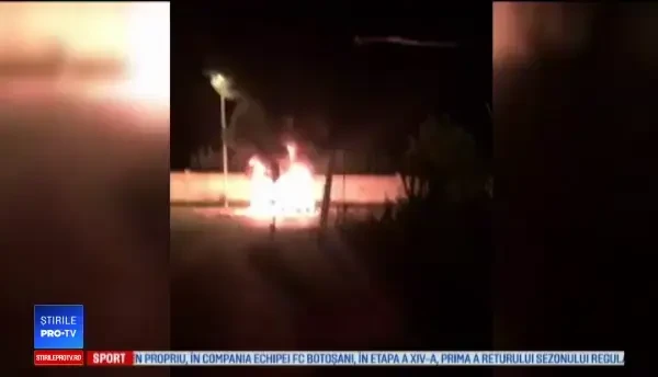 Șofer carbonizat în Ilfov. Impactul a fost atât de violent încât mașina a explodat