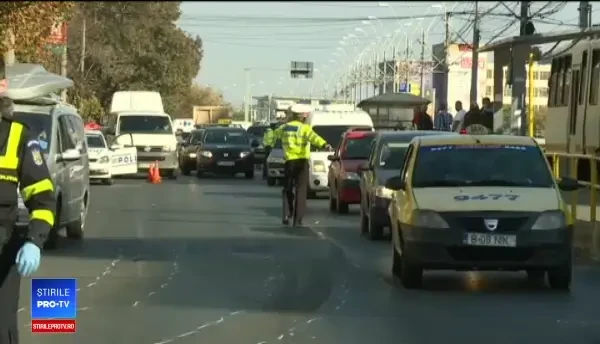 Accident grav în Capitală. O autobasculantă a intrat pe trotuar, într-o farmacie