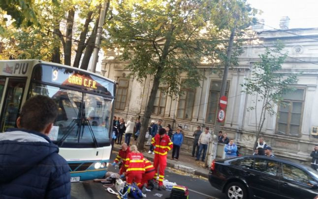 Accident grav, în centrul oraşului Galaţi. O tânăra de 20 de ani, lovită de o maşină