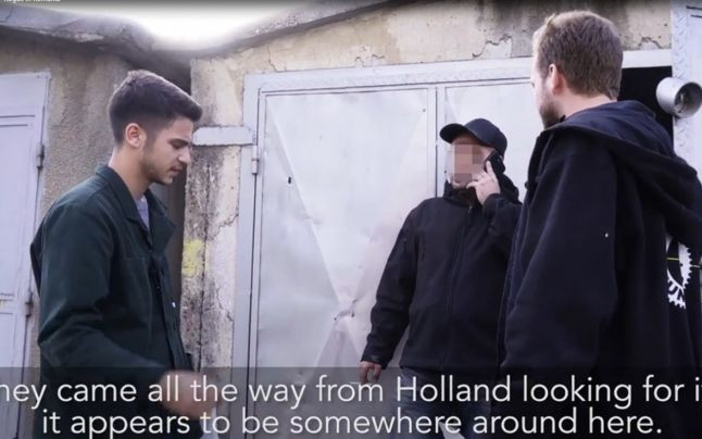 Doi recuperatori olandezi au căutat fără succes o bicicletă furată, în Bacău